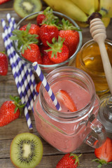 Fruit smoothies in jar