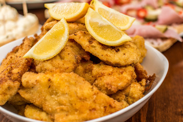 Wiener schnitzel with lemon