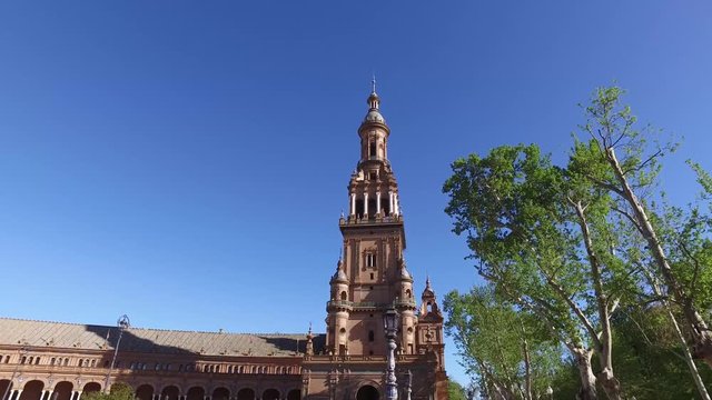 Siviglia, Andalusia, Spagna - Aprile 14, 2016: Piazza di Spagna (Ultra High Definition, UltraHD, Ultra HD, UHD, 4K, 2160P, 3840x2160)