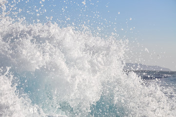 speedboat spray, water splashing