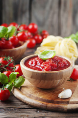 Italian sauce with tomato and basil