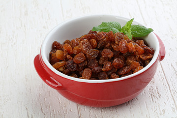 Raisin in the bowl