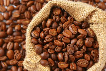 Fototapeta premium Roasted coffee beans