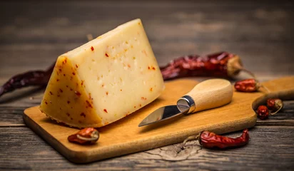 Crédence de cuisine en verre imprimé Produits laitiers Piece of cheese