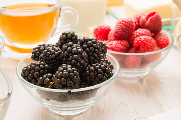blackberries and blueberries at the breakfast