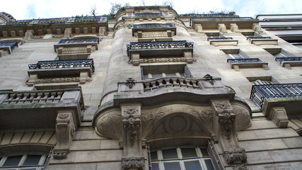 Fototapeta premium Old house in Paris, France