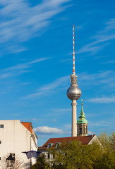 Obraz premium Berlin TV Tower and city neighborhood