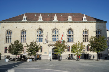 Fototapeta na wymiar Trinity building in the Castle area of Budapest
