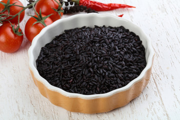 Raw black wild rice