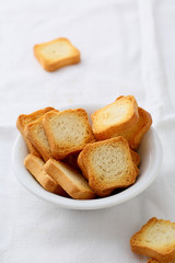crisp wheat bread croutons