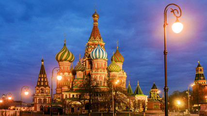 Fototapeta premium St. Basil's Cathedral night view