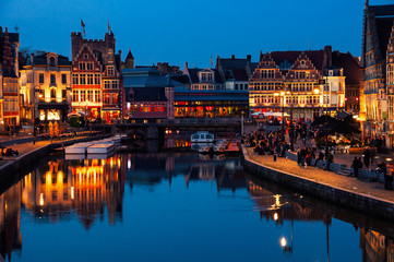Fototapeta na wymiar Flemish city Ghent, Belgium at night