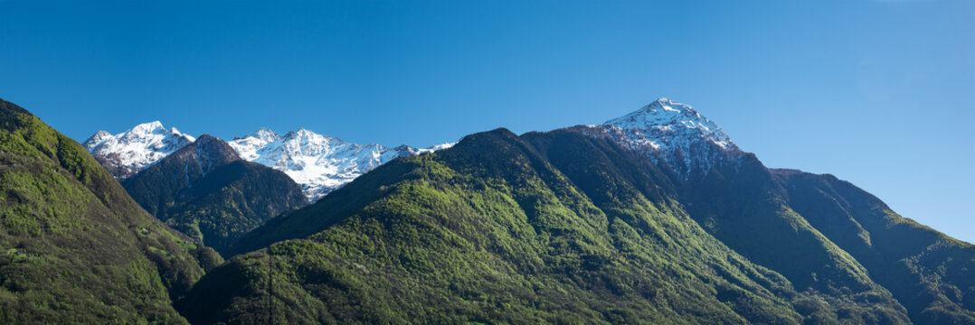 Val lesina with Monte Legnone