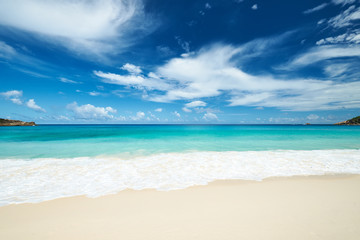 Fototapeta na wymiar Beautiful Anse Intendance beach at Seychelles