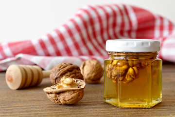 Honey with walnuts