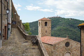 Fototapeta premium centro storico medievale in toscana, Italia