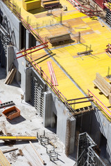 Deckenschalung auf Betonbau_Hochformat