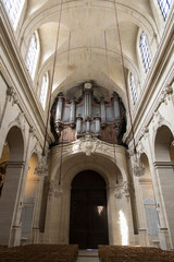 Fototapeta na wymiar cathédrale saint louis de versailles