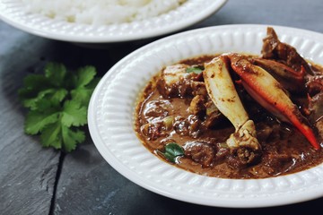 Crab curry - Crab cooked in roasted coconut sauce