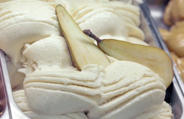 ice cream to fruit with PEAR taste in the ice cream shop