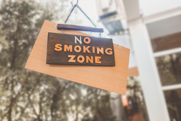 No smoking zone sign