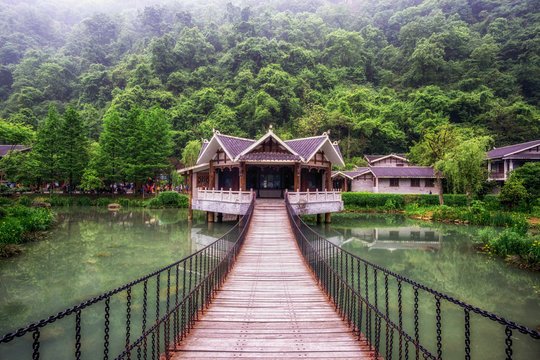 zhangjiajie huanglongdong scenic area