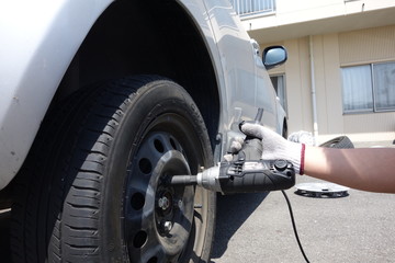 タイヤ交換イメージ