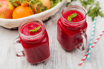 Vegetable and fruit cocktail, served in a jar, with fresh beets,