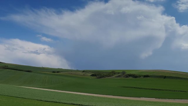 nuage de pluie enb acc&eacute;l&eacute;r&eacute; 4k (time lapse)