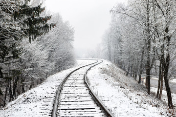 Fototapeta premium Kolej w śniegu
