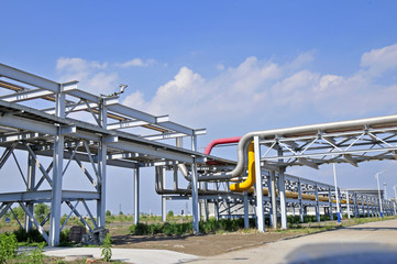 Naklejka premium Pipeline of oil fields
