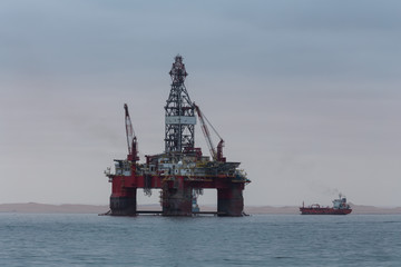 Oil drilling rig