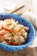 Rice noodles with seafood and capsicum
