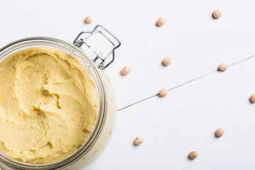 Natural diy homemade healthy hummus