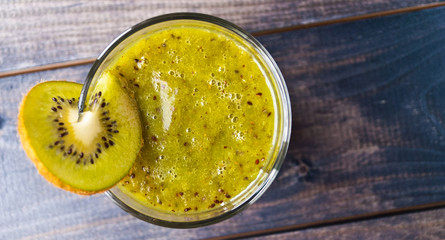 Kiwi fruit smoothie