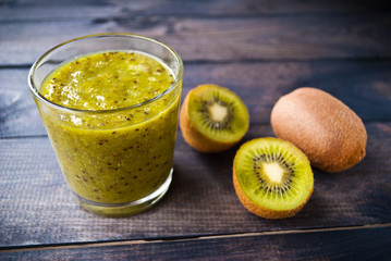 Kiwi fruit smoothie