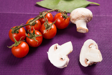 tomataes and mushroom