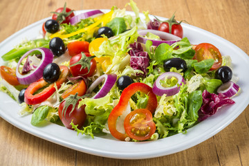 Ensalada vegetal mediterránea