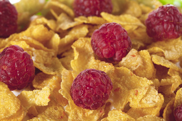 corn flakes with raspberry