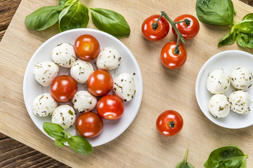 Tomato Mozzarella Salad with Basil