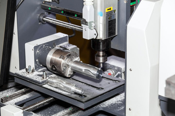 Milling machine, metal processing