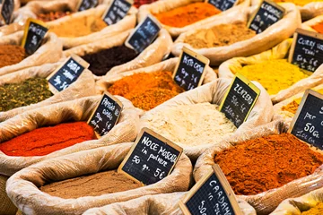Deurstickers various spices at the market shop © Alextype