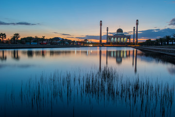 mosque in thailand during sunset
