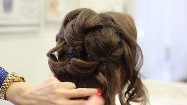Creating A Beautiful Wedding Hairstyles