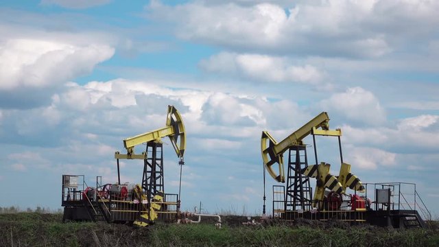 Working Oil Pumps time lapse 4k video
