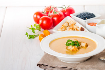 Vegetarian lentil cream soup
