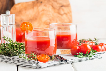 Tomato Juice and Fresh Tomatoes