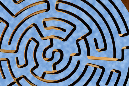 Labyrinth, q.