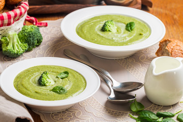 Broccoli cream soup