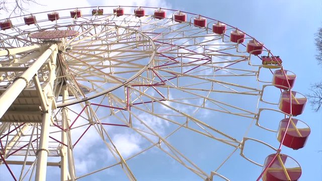  Ferris wheel in Minsk Gorky Park 3. Time Lapse.